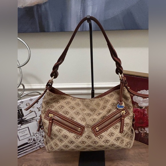 Dooney & Bourke Tan and Brown Shoulder Bag - Picture 3 of 14